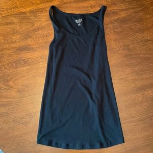 Medium black Isabel maternity tank from Target
